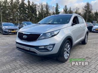 Salvage car Kia Sportage Sportage (SL), Terreinwagen, 2010 / 2016 1.6 GDI 16V 4x2 2015/5