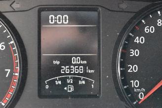 Volkswagen Transporter Kombi picture 21