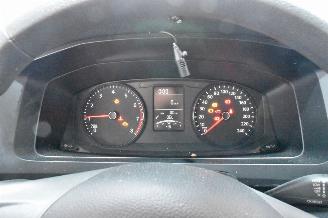 Volkswagen Transporter Kombi picture 22