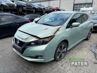 Vrakbiler auto Nissan Leaf Leaf (ZE1), Hatchback, 2017 39/40kWh 2018/5