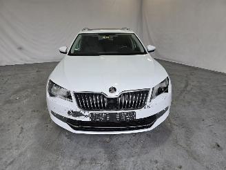 Skoda Superb 1.6 TDI Ambition Bns picture 2