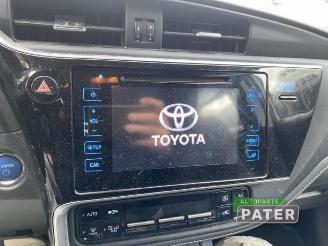 Toyota Auris Auris (E18), Hatchback 5-drs, 2012 / 2019 1.8 16V Hybrid picture 11