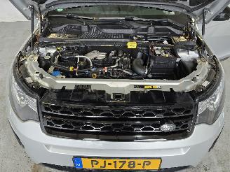 Land Rover Discovery Sport 2.0 TD4 HSE picture 9