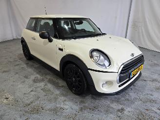 Schadeauto Mini One 1.2 Salt 2015/8