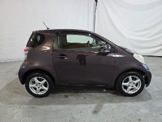 Toyota iQ 1.0 L picture 8