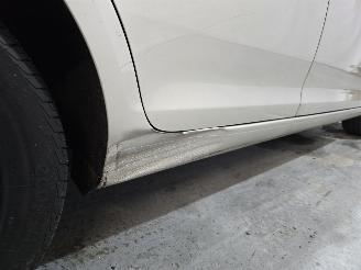 Volkswagen Golf 1.2 TSI Highl. BlueMotion picture 9