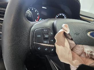 Ford Fiesta 1.0 EcoBoost Hybrid Titanium picture 30