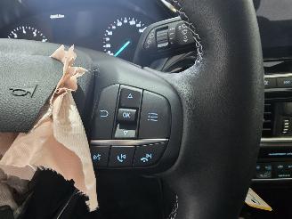 Ford Fiesta 1.0 EcoBoost Hybrid Titanium picture 31