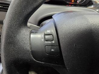 Peugeot 208 1.2 PureT. Blue Lion picture 28
