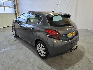 Peugeot 208 1.2 PureT. Blue Lion picture 5