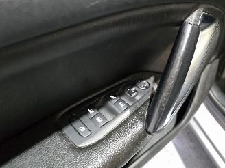 Peugeot 308 SW 1.6 BlueHDI Blue Lease Executive Pack picture 23