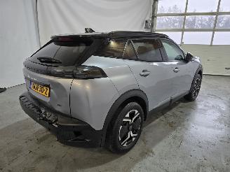 Peugeot e-2008 EV GT 54 kWh picture 7