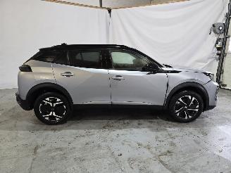 Peugeot e-2008 EV GT 54 kWh picture 8