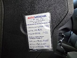 Ford Transit Courier Van 1.5TDCI Limited picture 20