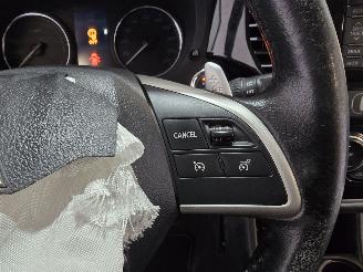 Mitsubishi Outlander 2.0 Phev Business picture 30