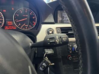 BMW 3-serie 320i picture 22