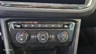 Volkswagen Tiguan 1.4 TSI Comfortline Business picture 33