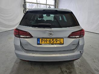 Opel Astra SPORTS TOURER+ picture 6