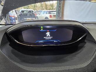 Peugeot 5008 1.2 PureTech Crossway Avantage picture 36