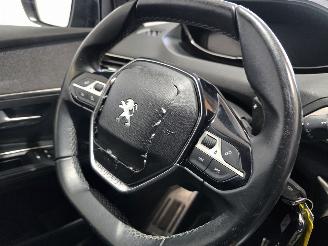 Peugeot 5008 1.2 PureTech Crossway Avantage picture 20