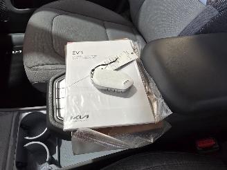 Kia EV3 Air 81.4 kWh picture 36