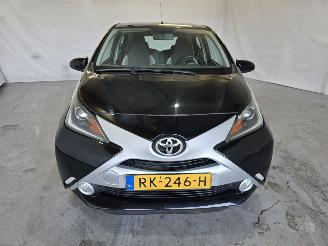 Toyota Aygo 1.0 VVT-i x-cite picture 2