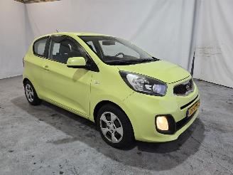 Schadeauto Kia Picanto 1.2 CVVT Comfort Pack 2013/2
