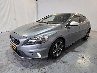 Volvo V-40 2.0 D2 R-Design Business picture 3