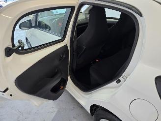 Citroën C1 1.0 VTi Feel picture 17