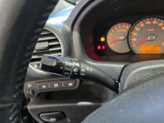 Kia Carens 2.0 CVVT X-clusive 7p. picture 24