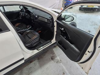 Kia e-Niro 64 KWh ExecutiveLine picture 13