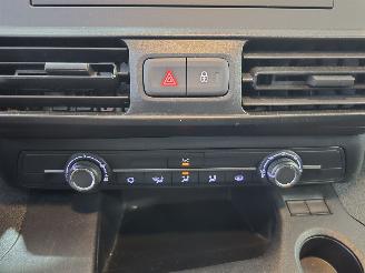 Opel Combo 1.2 PT 110 SenS L1 picture 35