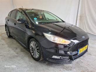 Unfallwagen Ford Focus 1.0 Lease Edition 2017/5