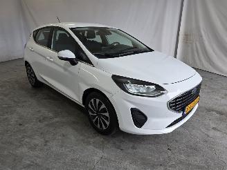 Damaged car Ford Fiesta 1.0 EcoBoost Hybrid Titanium 2023/1