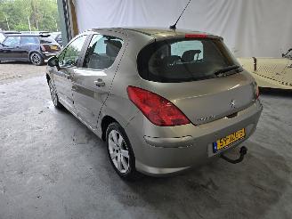 Peugeot 308 1.6 HDiF Style picture 5