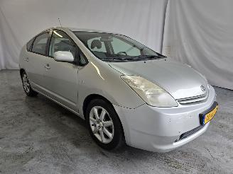 uszkodzony samochody osobowe Toyota Prius 1.5 VVT-i 2005/1