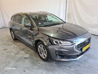 Voiture accidenté Ford Focus 1.0 EBH Titanium 2024/2