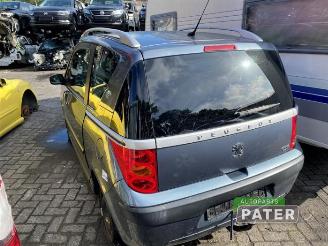 Peugeot 1007 1007 (KM), Hatchback 3-drs, 2004 / 2011 1.4 picture 4