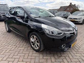 Renault Clio 0.9 TCe Eco2 Limited picture 4