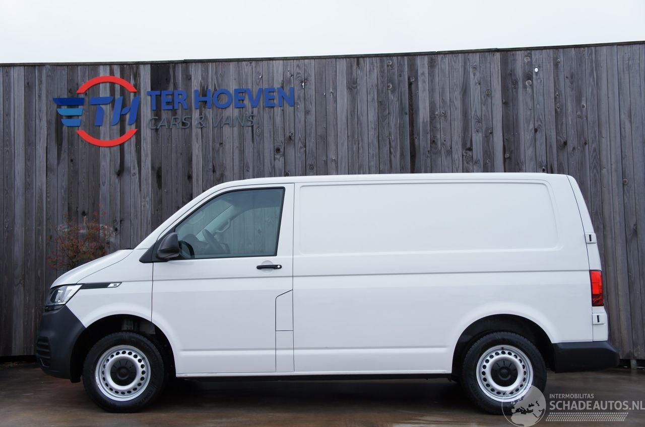 Volkswagen Transporter T6 2.0 TDi L1H1 Airco Navi Cruise Apple Carplay Trekhaak 66KW Euro 6