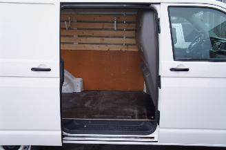 Volkswagen Transporter T6 2.0 TDi L1H1 Airco Navi Cruise Apple Carplay Trekhaak 66KW Euro 6 picture 10
