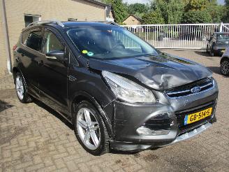 skadebil auto Ford Kuga 2.0 TDCI Tianium ST REST BPM 1400 EURO !!! 2015/4
