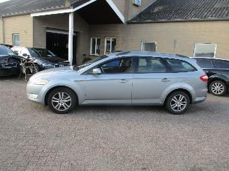 Ford Mondeo 2.0-16V Trend Wagon picture 4
