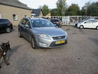 Schadeauto Ford Mondeo 2.0-16V Trend Wagon 2009/2
