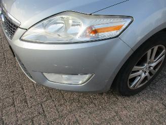 Ford Mondeo 2.0-16V Trend Wagon picture 11