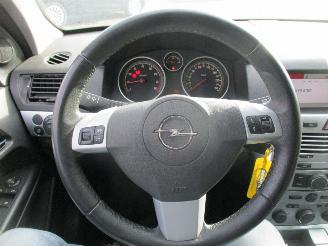 Opel Astra STATION WAGON 1.6 Cosmo picture 19