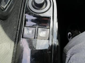 Renault Clio 0.9 TCe Dynamique picture 35