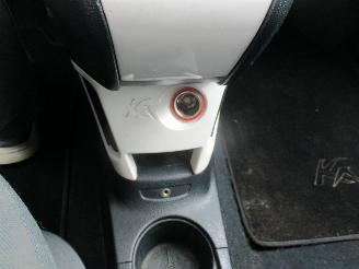 Ford Ka 1.2 Titanium X picture 20