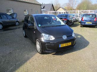 skadebil auto Volkswagen Up! 1.0 move up! BlueM. 2013/1