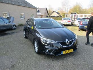 škoda osobní automobily Renault Mégane 1.2 TCe Limited  REST BPM €1200,-!!! 2018/5